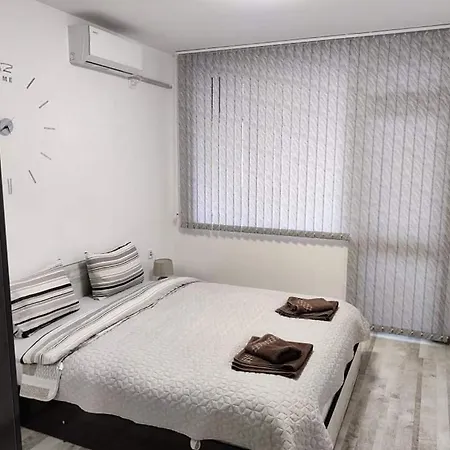 Anelia 3 Apartment